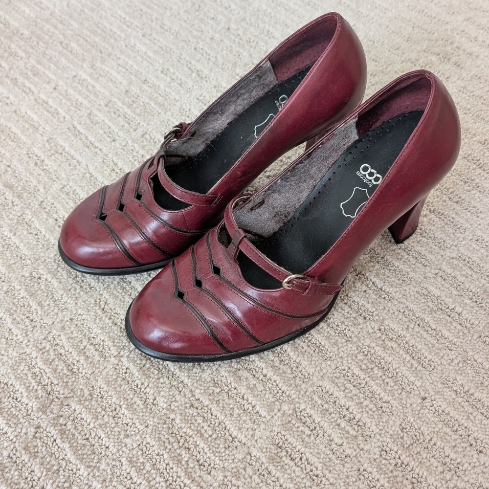 VTG‎ Gianni Bini Burgundy Heeled Mary Janes